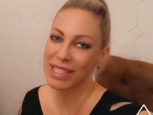 AuroraNiaNoxx Porno Video: Drehskla*e gesucht!!!